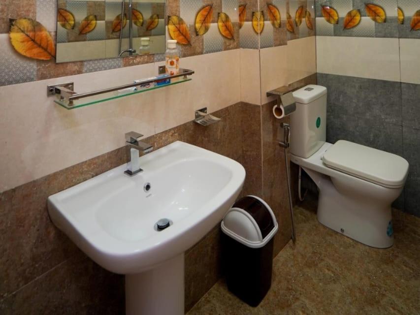 Airport 4 Season Transit Hotel カトゥナカヤ エクステリア 写真