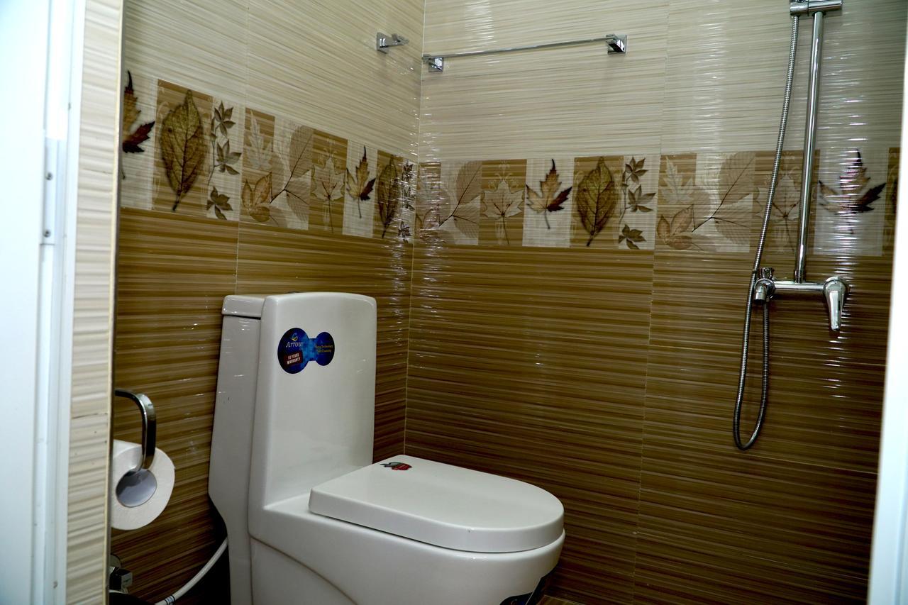 Airport 4 Season Transit Hotel カトゥナカヤ エクステリア 写真